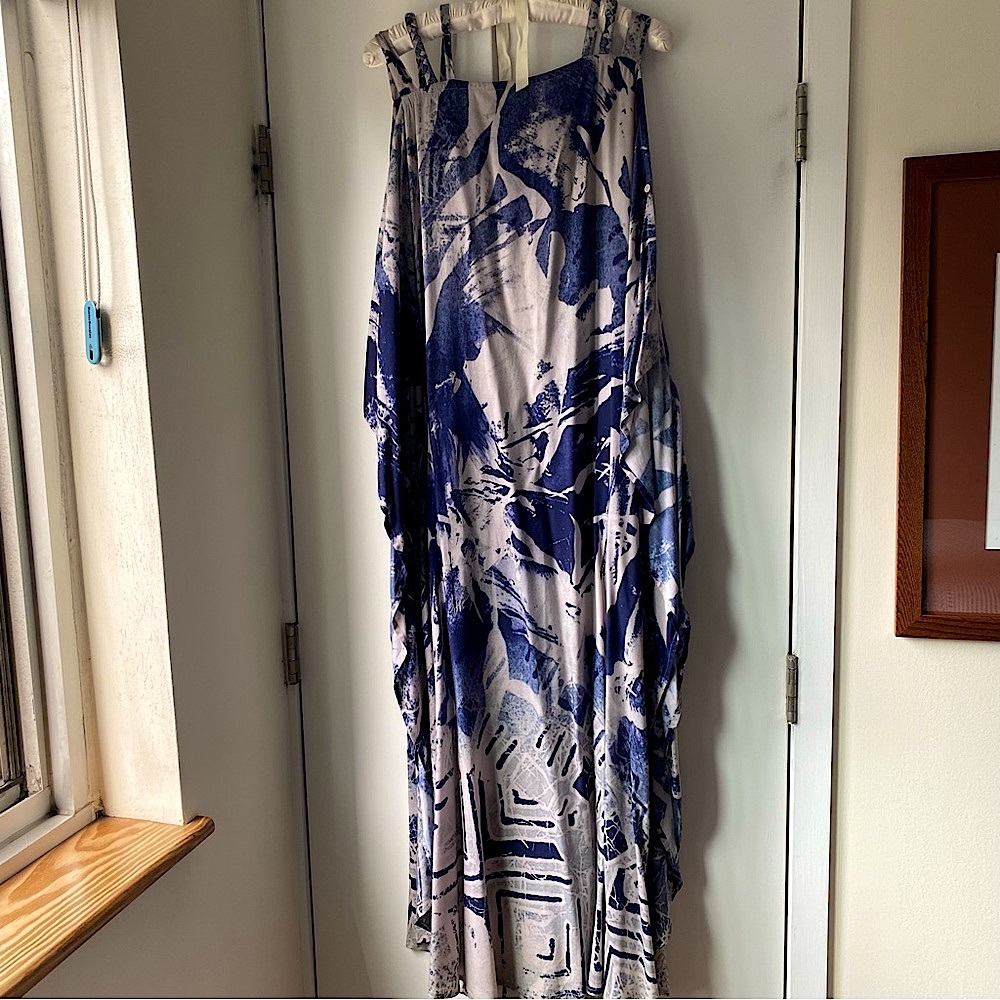 Soft Surroundings long flowy dress - Picture 2 of 5